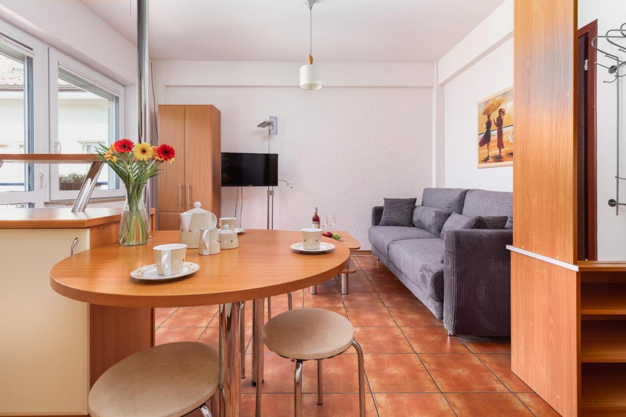 Pod Wiezyczkami By Renters Apartment